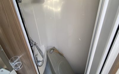 002CE92F-4086-43F8-96AC-1AB857374245